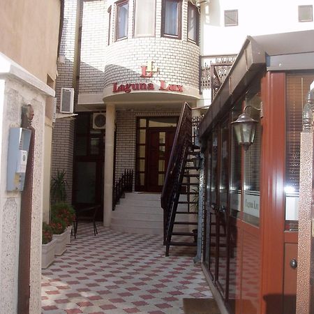 Garni Hotel Laguna Lux Ni Esterno foto